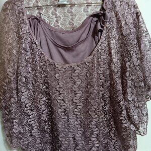 Lavish Tunic 2X Top beautiful champagne color